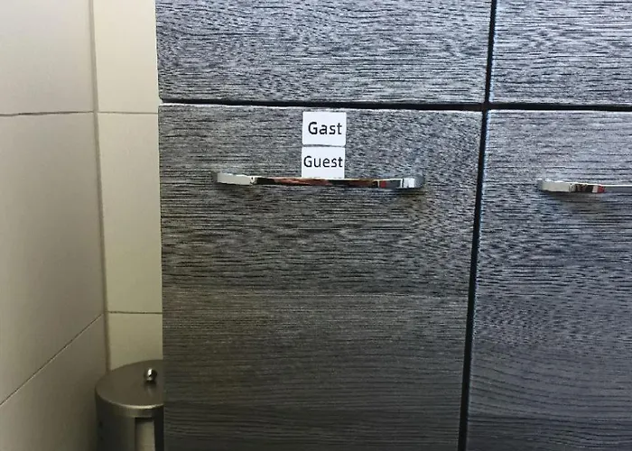 Ruhige Ortsrandlage 3